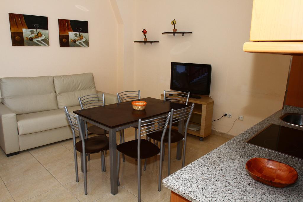 Apartment Coral Do Mar Iii Montalvo